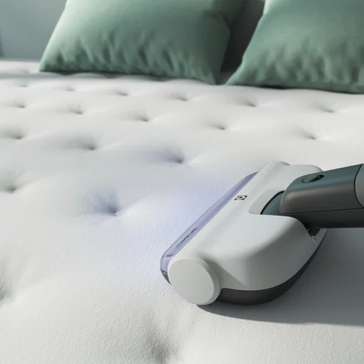 Пилосос Electrolux безпровідний, конт пил -0.3л, автон. робота до 55хв, вага-2.8кг, НЕРА, 2в1, турбо-щітка, BRC, 4 насадки, білий