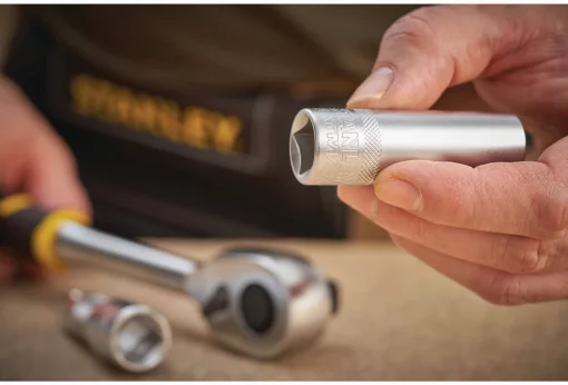 Головка 1/2 х 16 мм, з шестигранним профілем, висока, метрична. STANLEY FMMT17967-0