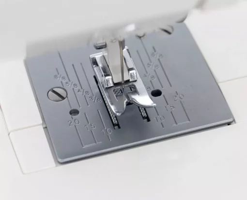 Швейна машина JANOME 234, електромех., 60Вт, 15 шв.оп., петля напівавтомат, білий